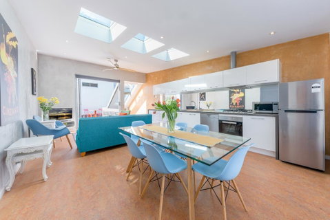 Chic East Sydney Pad - Accommodation Brisbane 0