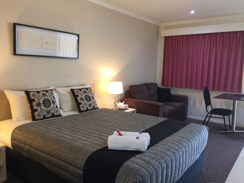 Chinchilla White Gums Motor Inn - Accommodation Brisbane 0