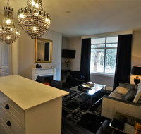 City Life Apartment-full kitchen  separate bedroom - Accommodation Brisbane