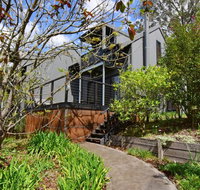 Cloudsong Chalet 2 - Close to the village centre - Accommodation Brisbane