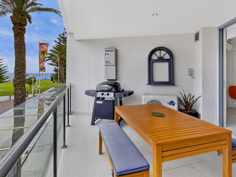 Coast Luxury Apartment 3 - Accommodation Brisbane 0
