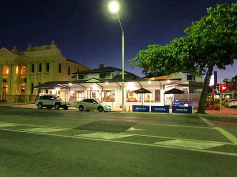 Coffee House Apartment Motel - Accommodation Brisbane 1