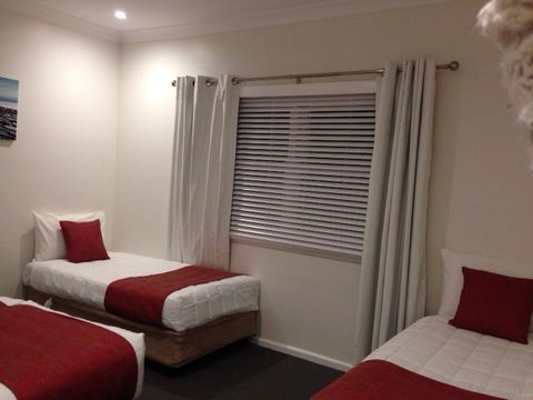 Colonial Lodge Motor Inn - Accommodation Brisbane 2