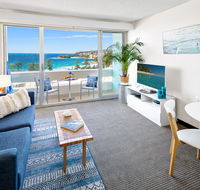Comfortable Coastal Living plus Parking - Accommodation Brisbane