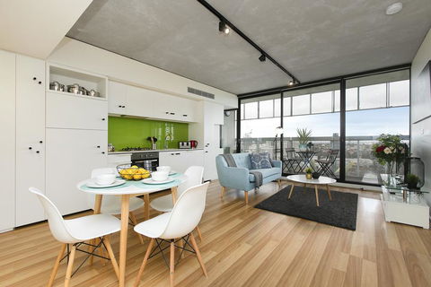 Complete Host Guild Apartments - Accommodation Brisbane 0