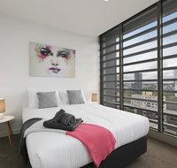 Complete Host Monarc Apartments