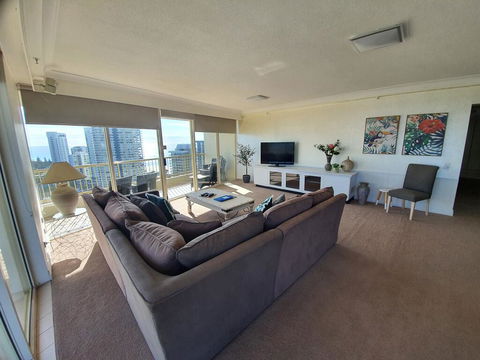 Contessa Holiday Apartments - Accommodation Brisbane 3