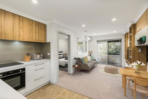 Cool Quiet Modern Secure Walking Distance To Perth And Landmarks - Accommodation Brisbane 0