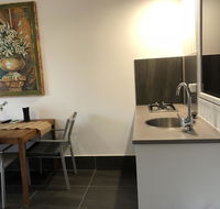 Coonawarra Cabins Unit A - Accommodation Brisbane
