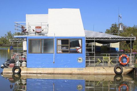 Corroboree Houseboats - Accommodation Brisbane 1