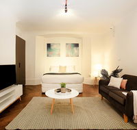 Cosy Studio Near Trains Restaurants Bars and Parks - Accommodation Brisbane