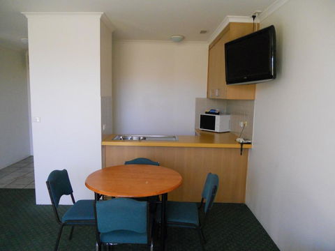 Cottonwood Motor Inn - Accommodation Brisbane 2