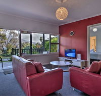 Cove Beach Apartment 1 - Accommodation Brisbane
