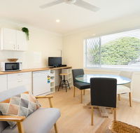 Cozy 1 Bedroom Apartment Minutes From The Beach - Accommodation Brisbane