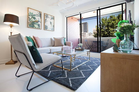 CROWN JEWEL - Hosted By: L'Abode Accommodation - Accommodation Brisbane 1