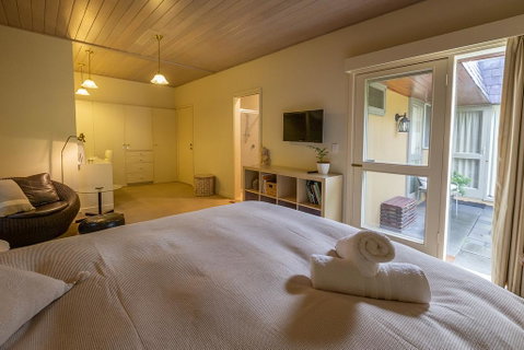 Cygnet, Studio On Sturt - Accommodation Brisbane 0