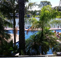Cypress waterfront spa apartment - Accommodation Brisbane