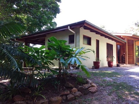 Daintree Oceanview Retreat - Holiday Home - Accommodation Brisbane 1