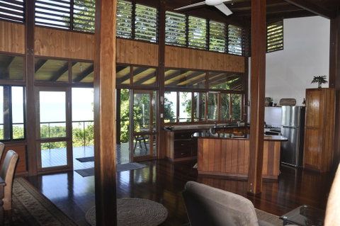 Daintree Oceanview Retreat - Holiday Home - Accommodation Brisbane 2