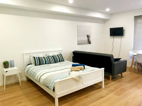 Darling Harbour And Fish Market: Brand New Studio - Accommodation Brisbane 0