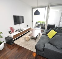 Darlinghurst Self-Contained Modern One-Bedroom Apartment 313 BUR - Accommodation Brisbane