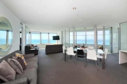 Deluxe Private Apartment In Surfers Paradise - Accommodation Brisbane 3