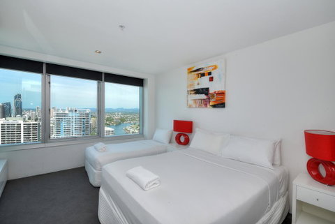 Deluxe Private Apartment In Surfers Paradise - Accommodation Brisbane 1