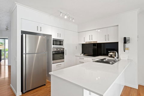 Diamond Beach Resort Broadbeach 115 - Accommodation Brisbane 2