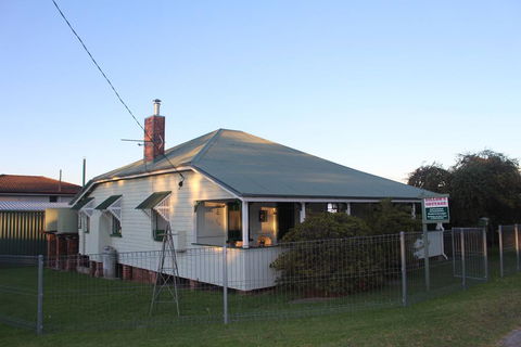 Dillons Cottage - Accommodation Brisbane 0