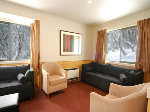 Discobulous 6 - Accommodation Brisbane 3