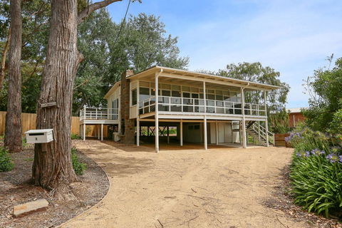 DROMANA BEACH SHACK... - Accommodation Brisbane 1