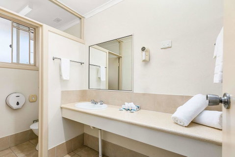 Econo Lodge Park Lane - Accommodation Brisbane 3