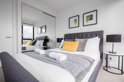 Elegant 2BR@Footscray Station - Accommodation Brisbane 2