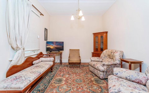 Eliza 1875 Red Brick Duplex Townhouse - Accommodation Brisbane 2