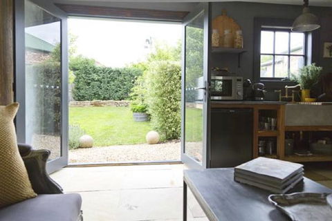 Elm Cottage Barn - Accommodation Brisbane 2