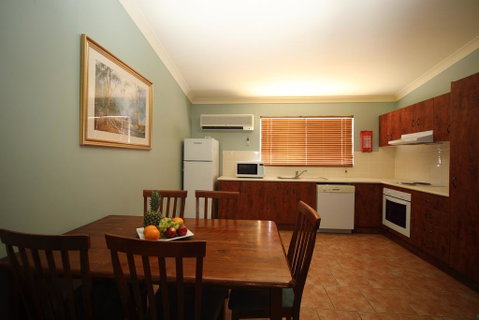 Emerald Explorers Inn - Accommodation Brisbane 3