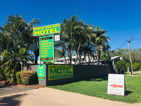 Emerald Highlands Motel - Accommodation Brisbane 0