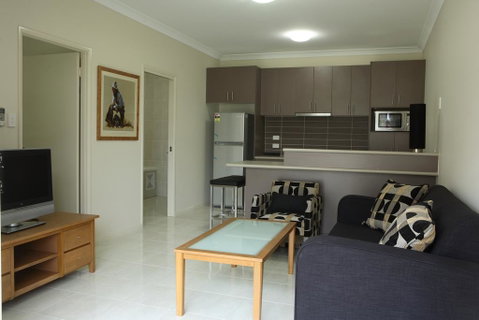 Emerald Inn - Accommodation Brisbane 2