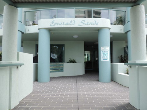 Emerald Sands Holiday Apartments - Accommodation Brisbane 1