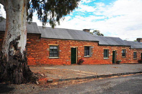 Emma Tiver Heritage Cottage - Accommodation Brisbane 0