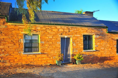 Emma Tiver Heritage Cottage - Accommodation Brisbane 2