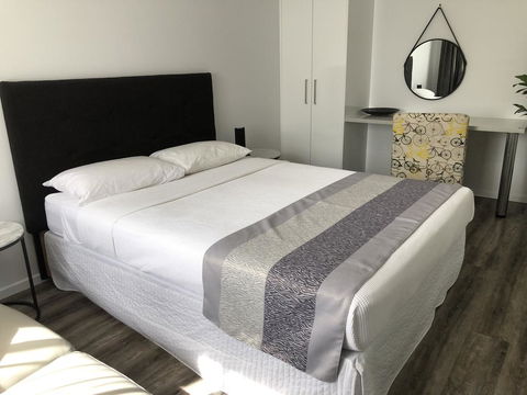 Escape On Lake - Accommodation Brisbane 0