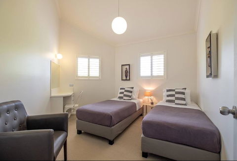 Fabulous Kangaroo Point 3 Bedroom Apartment - Accommodation Brisbane 1