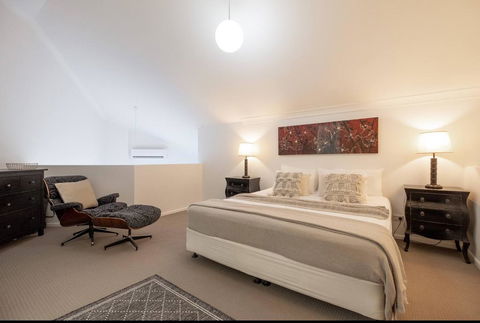 Fabulous Kangaroo Point 3 Bedroom Apartment - Accommodation Brisbane 0