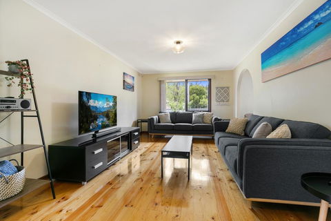 Family Getaway - Walk To Bay Beach - Accommodation Brisbane 0