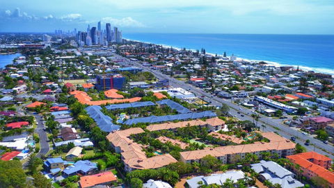 FAMILY PARADISE - Accommodation Brisbane 1