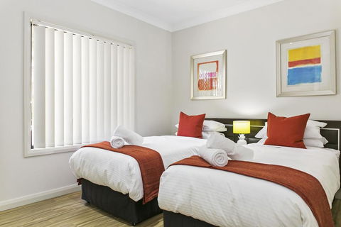 Family-friendly Hideaway In Quiet Suburb - Accommodation Brisbane 3