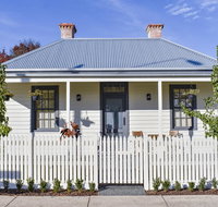Farmers Arms Heritage Cottage - Accommodation Brisbane