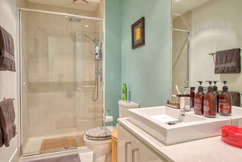 Fitzroy Lifestyle 1 Bed With Pool, Spa, Sauna & Gym - Accommodation Brisbane 3