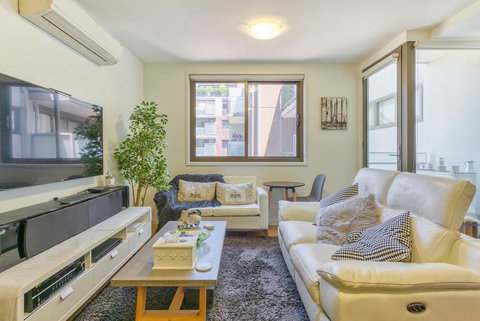 Fitzroy Lifestyle 1 Bed With Pool, Spa, Sauna & Gym - Accommodation Brisbane 2